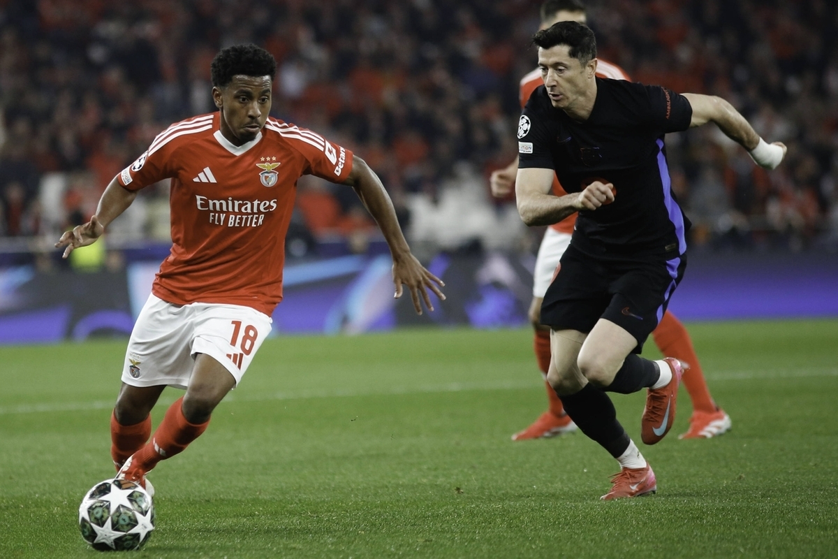 西班牙鏖战巴萨，萨内状态火热