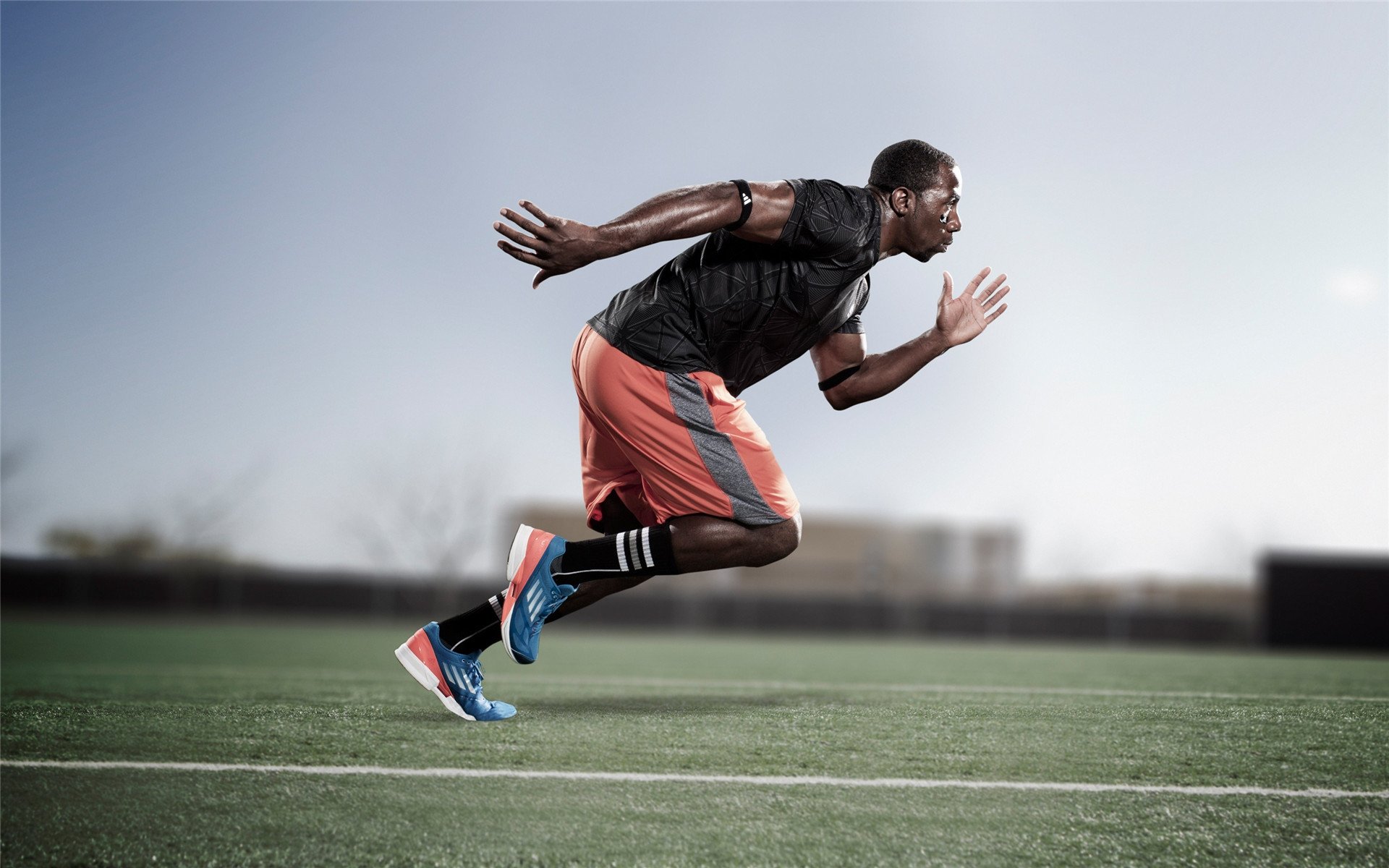 湖人对阵步行者，马克西存在感拉满，新生代控卫的华丽宣言