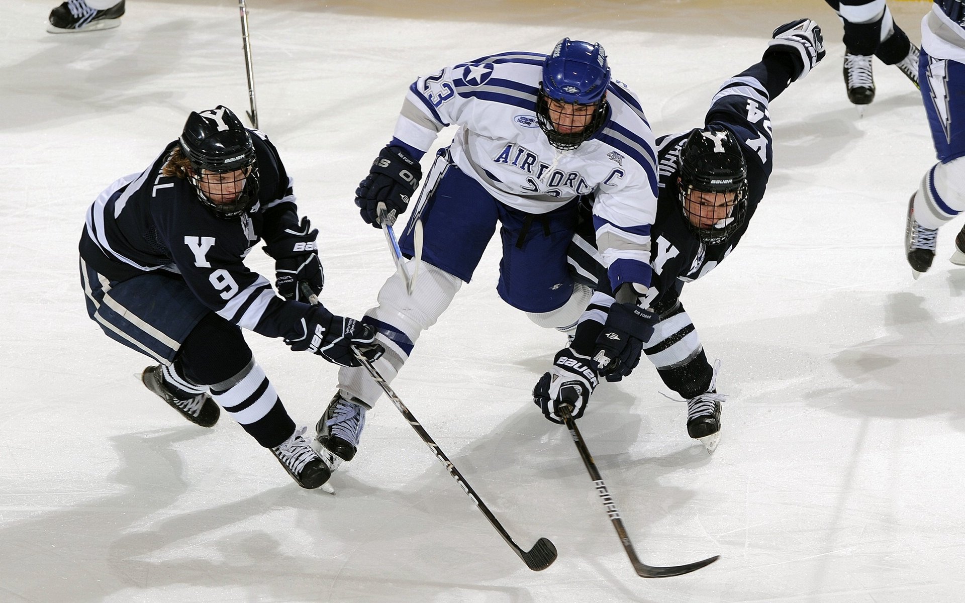 黄蜂正面击溃魔术，克莱成为关键先生
